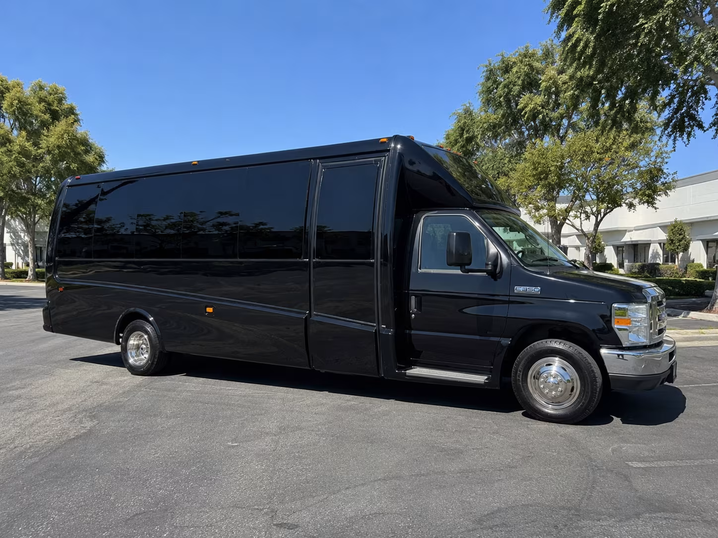 arvada corporate retreat shuttle bus rentals